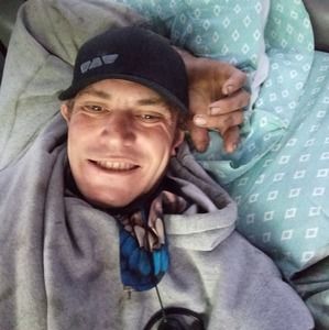 Meet your Posher, Adam